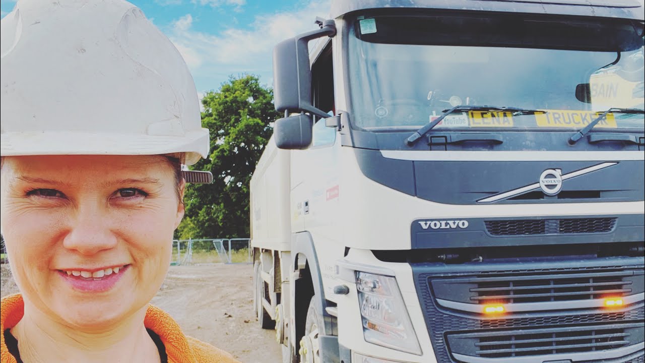 A day with a female tarmac tipper driver UK 5/10/20 first day on a job.