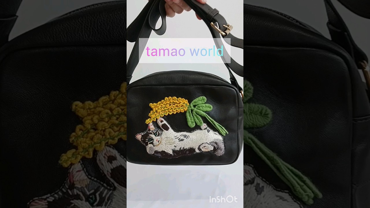 tamao word(タマオワールド)立体的な刺繍が可愛いショルダーバッグです