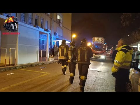 Video Vigili del fuoco Palermo: [INCENDIO REPARTO ORTOPEDIA OSPEDALE POLICLINICO]
