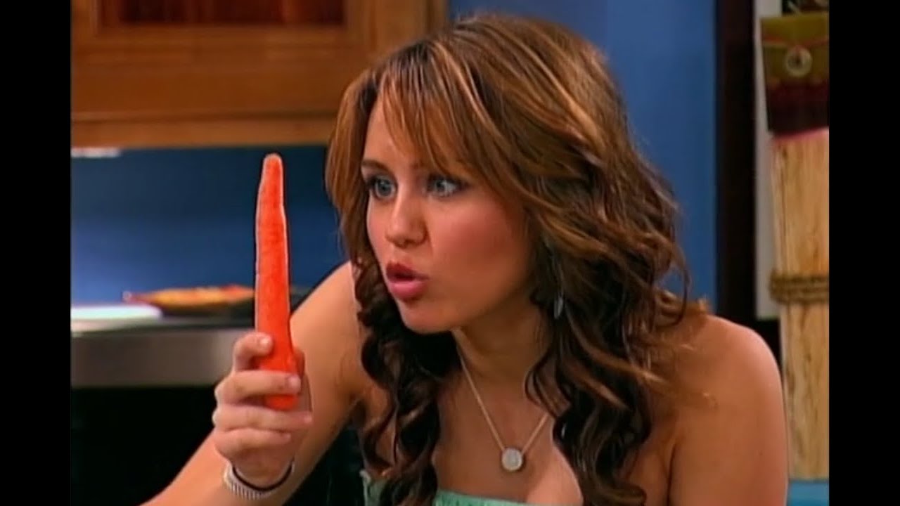 hannah montana mais c'est la première phrase après le générique saison 3
