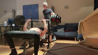 85 kg x3 Bench press