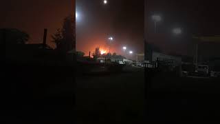 Celebrity refinery gas flare releasing huge fire in Surat #flaring #refinery #shorts Wealth