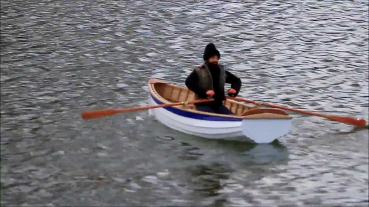 Model Rowing Boat Sailing - YouTube