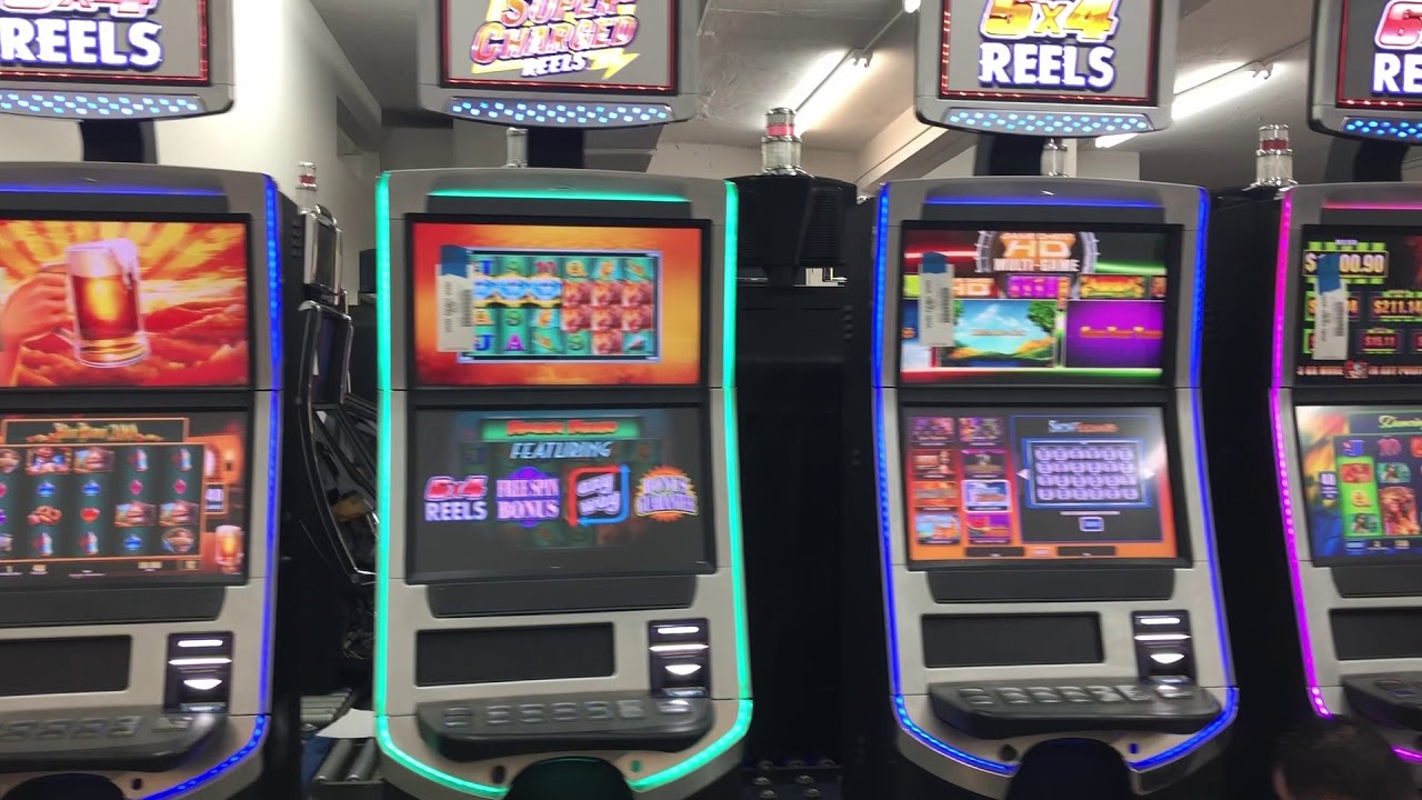 Moonwalker Slot Machine Moonwalker Slot Machine
