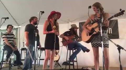 2017 10-07 Shook Twins