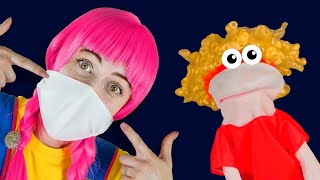 Mask Doo Doo Doo with Puppets! | D Billions Kids Songs
