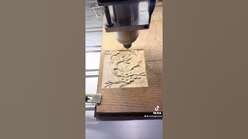 Máy CNC Việt Nam sản xuất đục quá nét