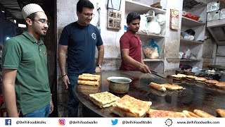 Mumbai Non-Veg Food Tour - Chicken Patrel Biryani (Biryani without rice) + Bara Handi + Baida Roti screenshot 4