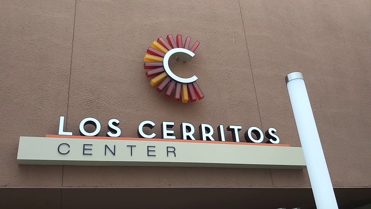 Abandoned SEARS & Sears Auto Center Los Cerritos Center Mall. Cerritos