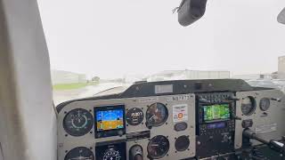 Cessna 152 taxiing at DTO