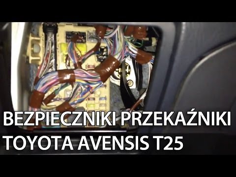 Gdzie są bezpieczniki i port OBD w Toyota Avensis II 2003-2009 (T25, diagnostyka, OBD2)