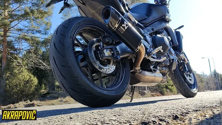 MT-09 2024-2025 Akrapovic Racing Line Titanium (No DB-killer) vs Stock exhaust comparison
