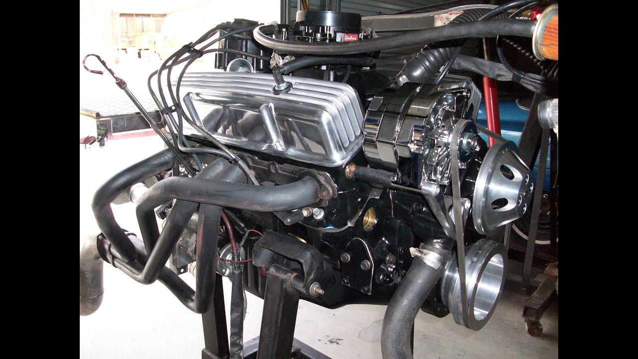 350 SBC on run stand, Rocket Performance Speed and Custom, Performance Engines