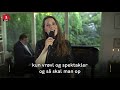 Amalie Dollerup og James Price på piano - Musens sang | Fællessang – Hver for sig | DR1