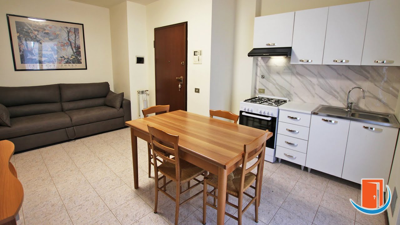 Bilocale arredato con box doppio - Novara, Viale Dante