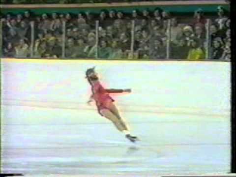 Video: Unang Medalyang Gintong Olimpiko Sa Skating Ng Kababaihan Sa Figure