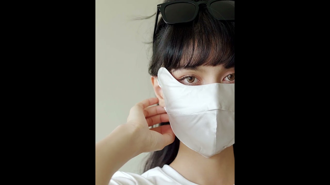 Silk face mask