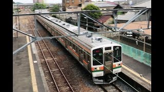 【列車行き違い】JR両毛線 山前駅に普通列車到着