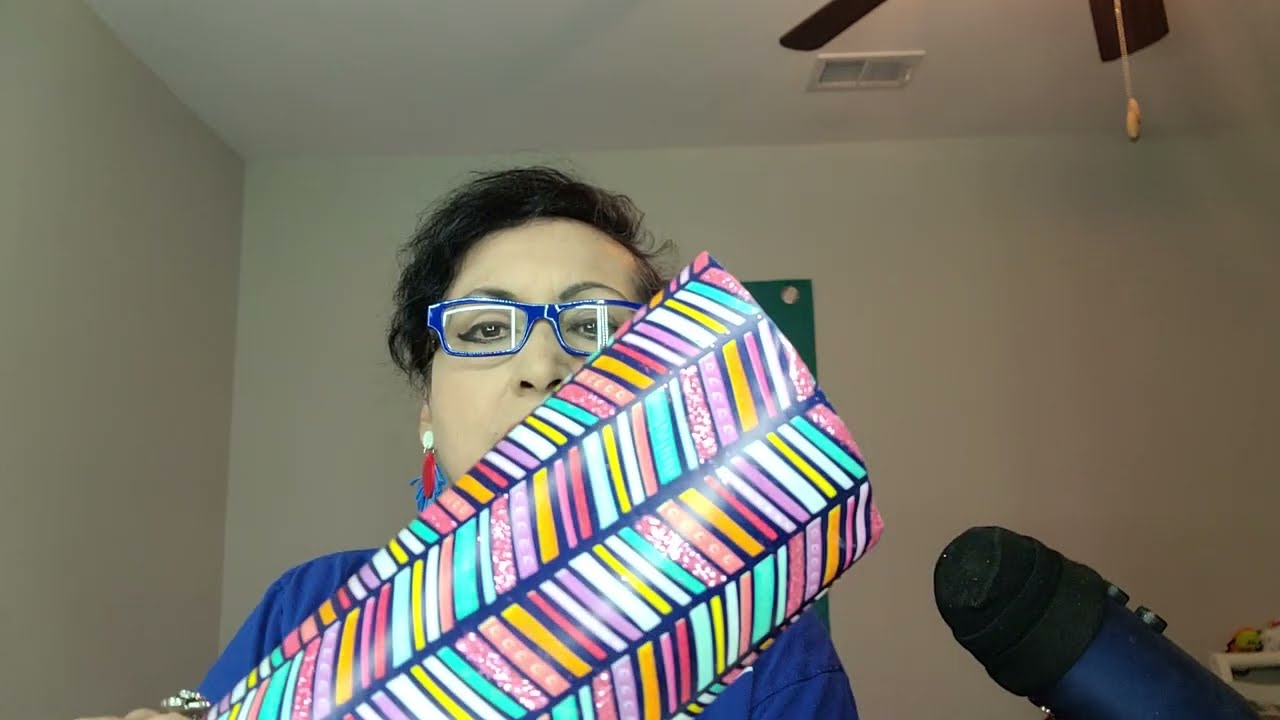 ASMR Envolviendo Regalos