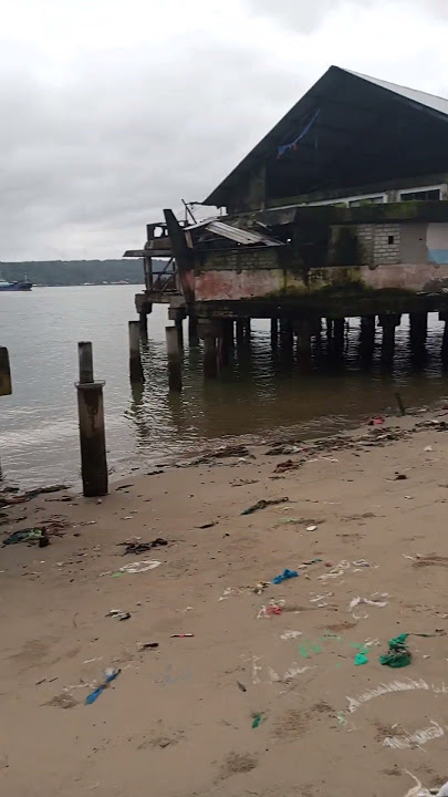 kondisi pantai Mardika kota Ambon