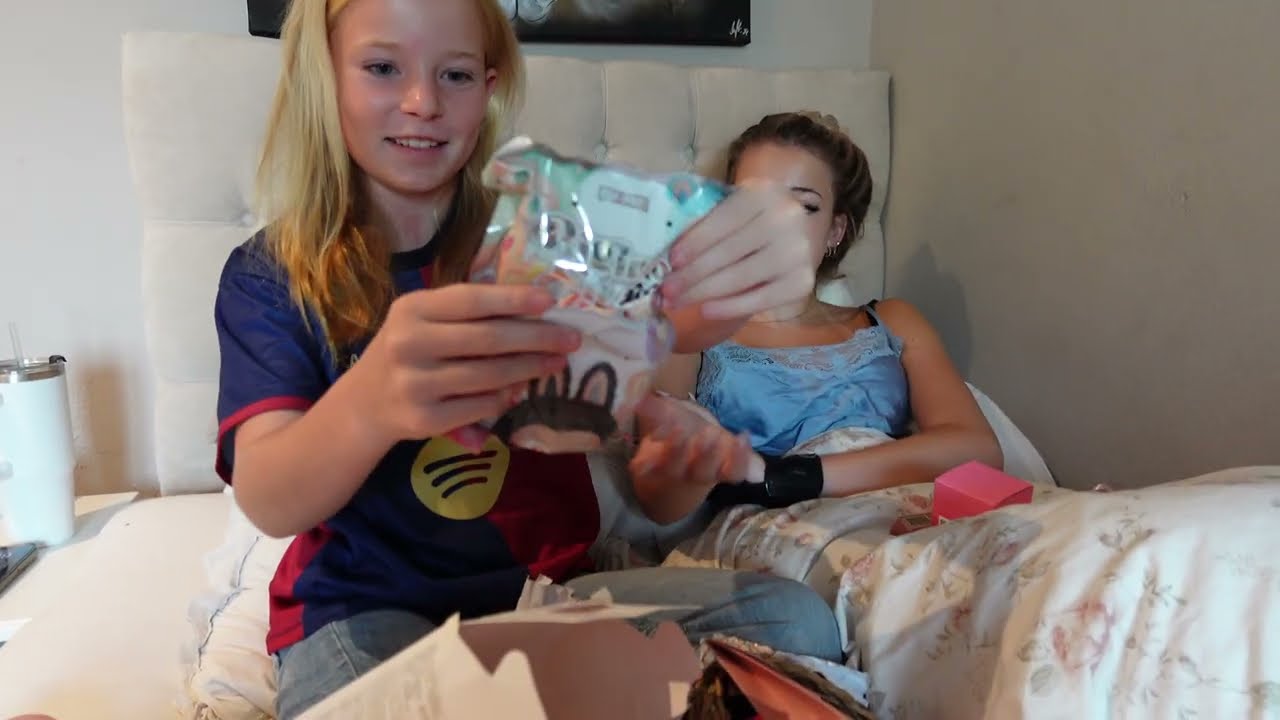 Hailey fyller 14 år, vad får hon i present iår? -VLOGG 