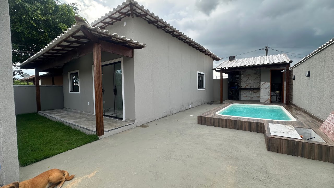 Linda casa com piscina no Residencial Unamar em Unamar-Cabo Frio