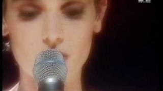 Video-Miniaturansicht von „Sinéad O'Connor - All apologies“