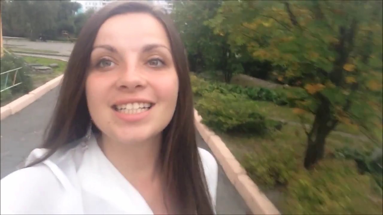 Бабушка легкого поведения . На премьере Александр Ревва - YouTube