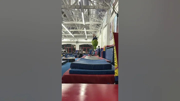 Myron 6 years old, first front flip tryout #gymnas...