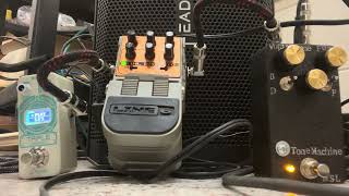 Make Sounds Loudly Tone Machine octave fuzz+Line 6 Dr.Distorto feedback control+Donner looper pedals