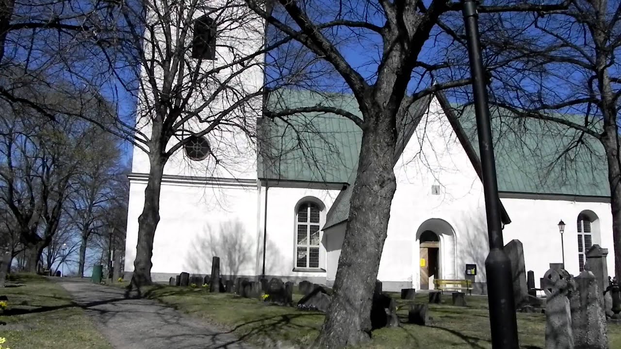 Klockorna i Västerlövsta kyrka, Heby.MOV