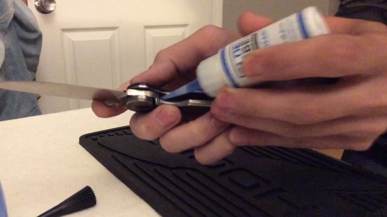 Best knife lubricant (IMO) YouTube