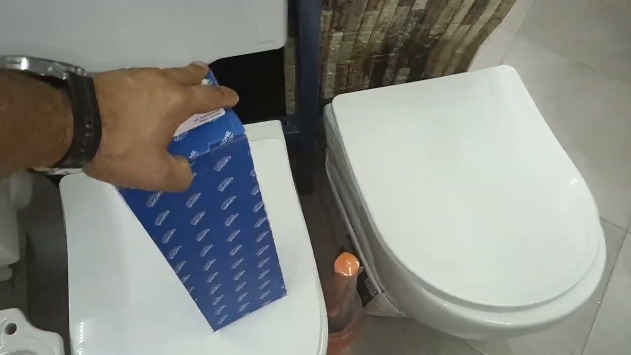 ميكانيزم المرحاض المعلق Grohe للبيع