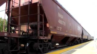 BNSF 7914 leads grain train at Galesburg, Ill.