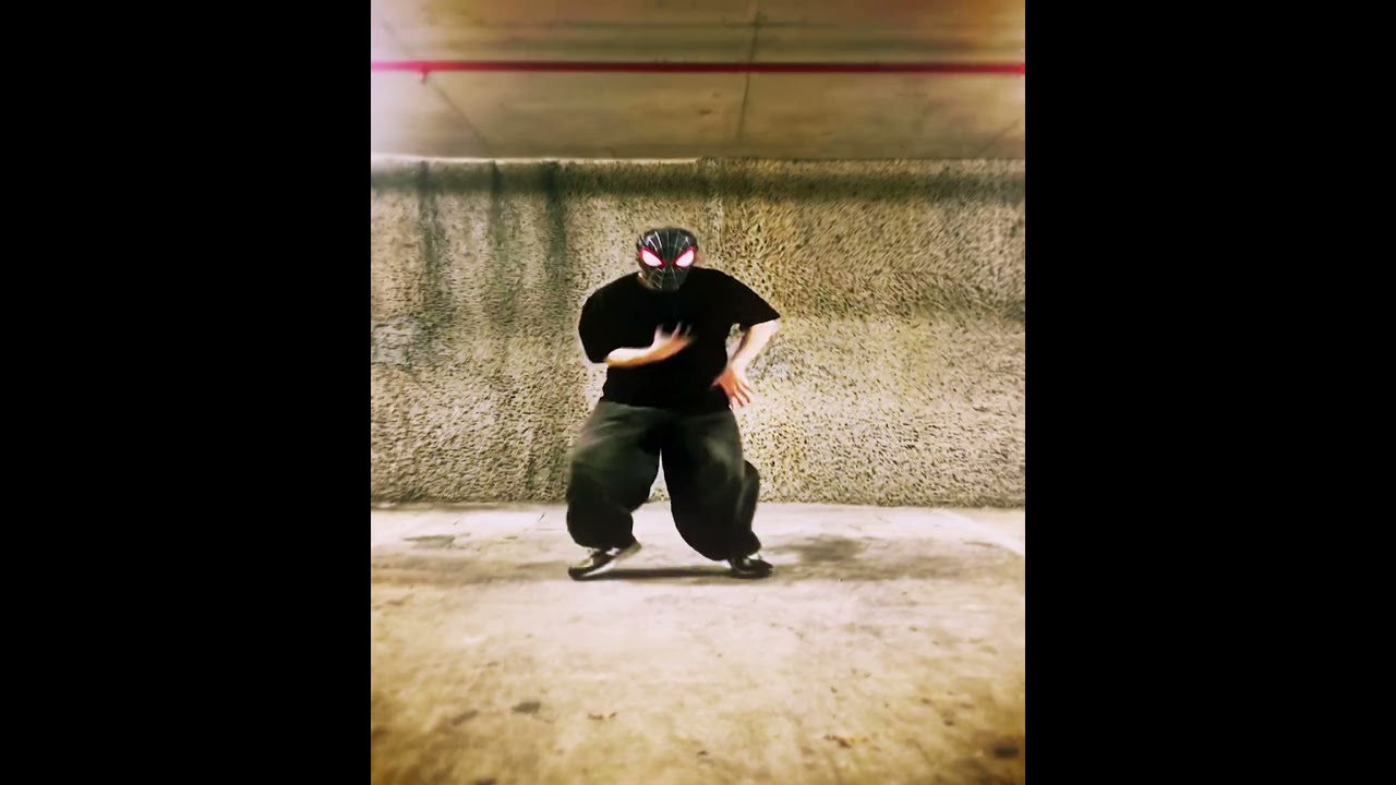 SONG: LXNGVX, DJ FKU - DESCE NO VENENO  