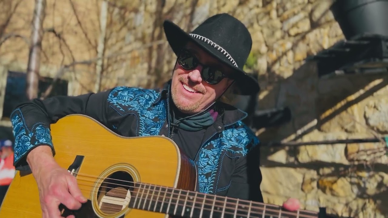 Old Joe Clark Bluegrass tune played in Morrison Colorado James Robinson Guitar 