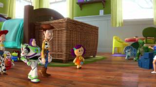 DISNEY PIXAR'S HAWAIIAN VACATION (Clip)