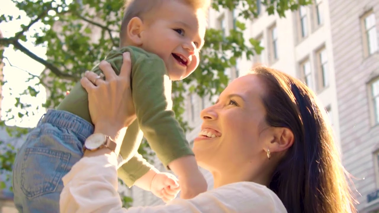 Why I Got My Child Vaccinated | Dr. Sanchez (:15, English)