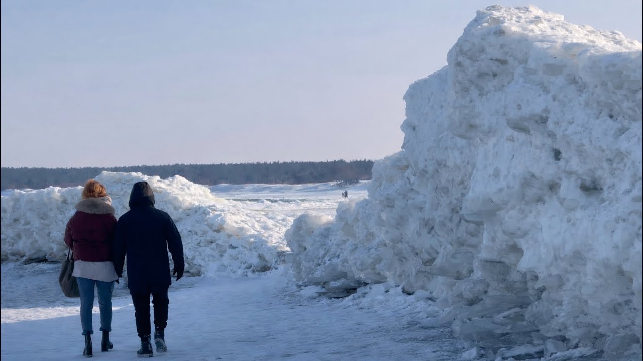 When Poland Turns Arctic: Ice-Covered Beach in Mikoszewo