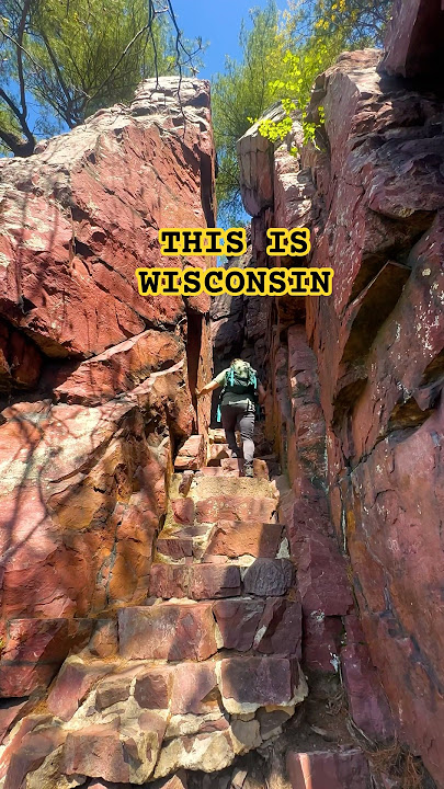 Download lagu Wisconsin is heaven on Earth | Devil’s Lake State Park. #devilslake #wisconsin #hiking #lakeview