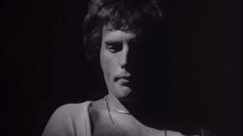 Queen - Bob Harris’ Intro Speech (Live at New London Theatre, 1977) - [Soundboard + Video Feed Bit]