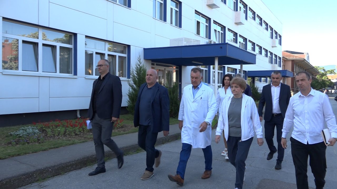 Министарка Даница Грујичић посетила Дом здравља и Општу болницу у Лозници