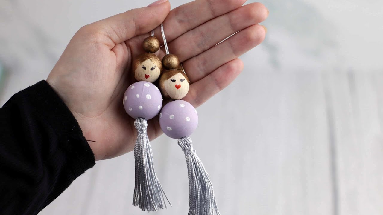 WEBEEDY 10 Set Wood Beads Doll Keychain DIY Keychain Kit Smile Face Wood  Beads Doll Making Kit Macrame Pendant for Beginners Kids Adults, Video