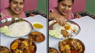 eating show mutton curry, fish curry, dal, vendi aloo vaja and rice