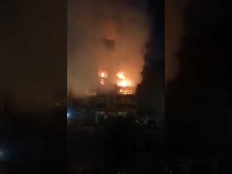 حاليا حريق جانب فيلا مجاهد بمنطقة ميت نما شبرا الخيمه ٣ساعات وحتى الآن لم تنطفئ وما يقرب ٧ سيارةإس