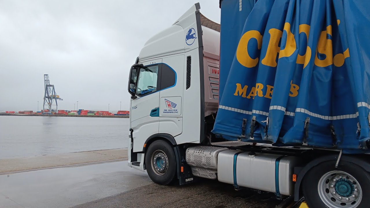 🆗🛣️🚚Volvemos a Galicia, hartazon de agua durante la carga.♦️