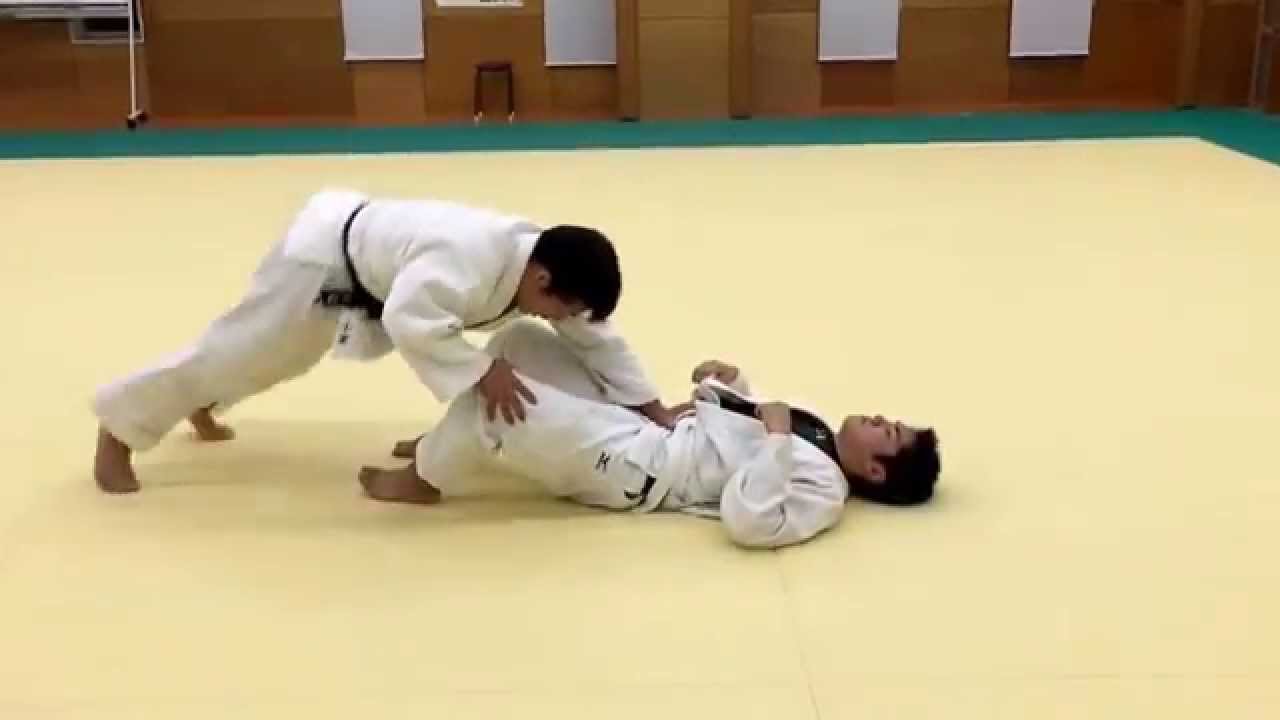 柔道：引き込みに対するクロスステップ打ち込み - YouTube