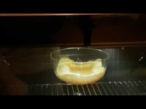 Video: So Kochen Sie Schnell Ein Omelett Und Spiegeleier In Der Mikrowelle