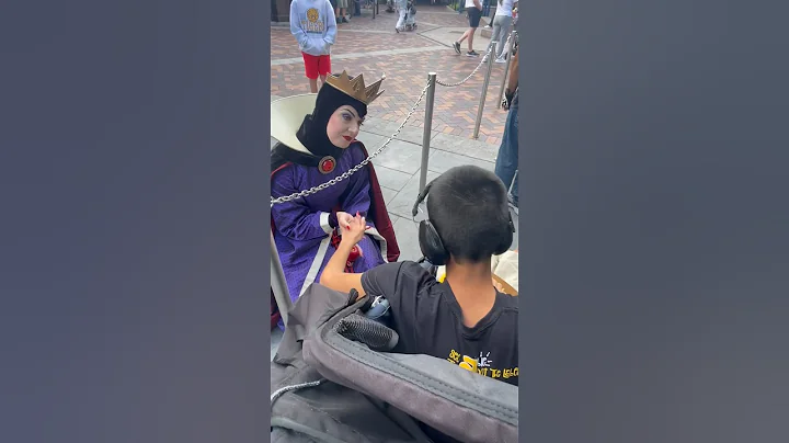 The “Not-So” Evil Queen noticed Thomas waiting in line and walked up to talk to him #shorts #autism