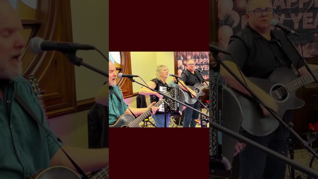 Can't You See🎸New Year's 2025🎉Michael Kelsey, guitar/vocals; Scott Greeson, Vickie Maris, Jake Rowe